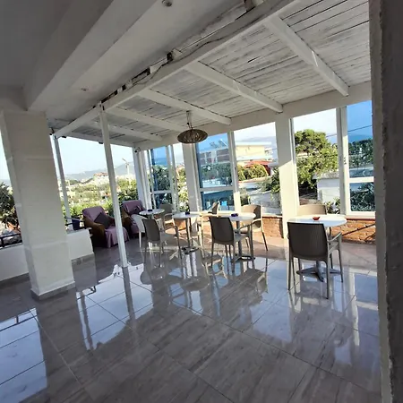 בית הארחה Holiday Rooms Vlorë
